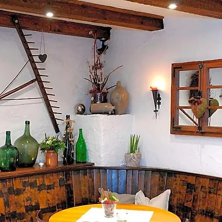 Wein- Und Gaestehaus M. Bai Cochem