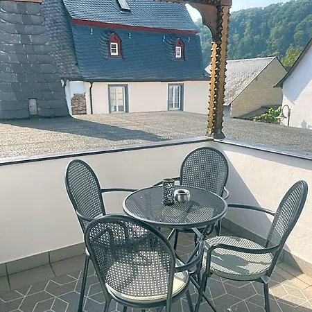 Wein- Und Gaestehaus M. Bai Otel