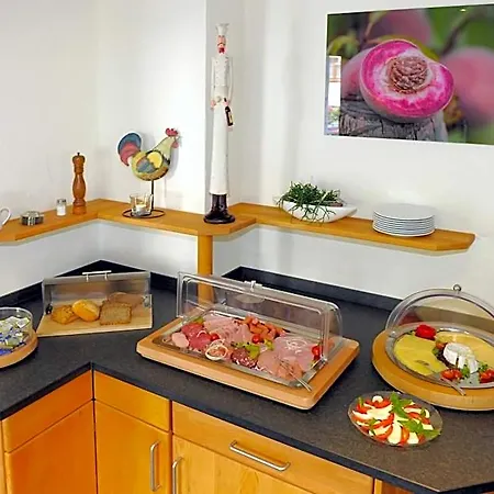 Otel Wein- Und Gaestehaus M. Bai 3*